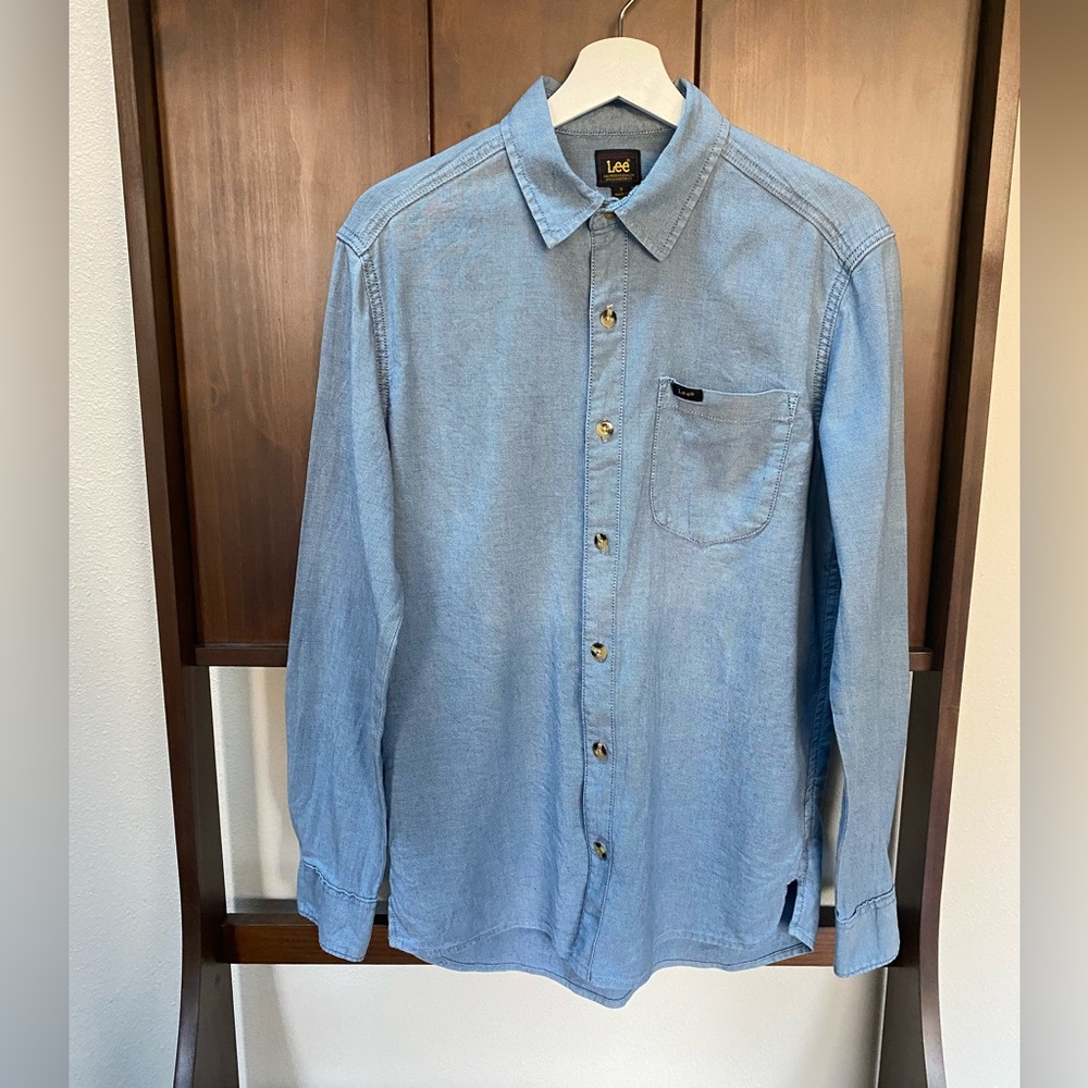 Men’s Lee Blue Cotton Button Up (Size:S)
